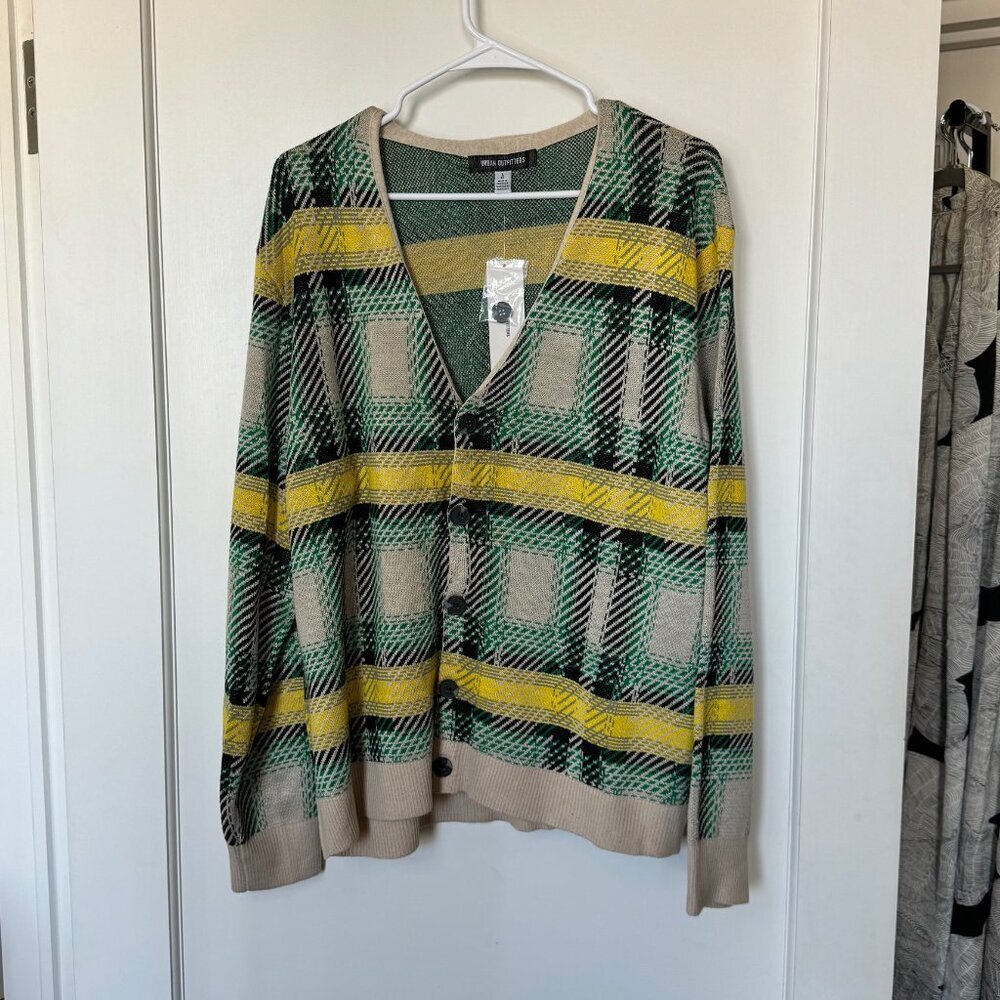 UO Men's Cardigan sz Large
